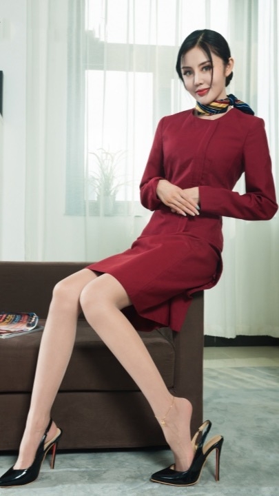 丽柜长视频—空姐的诱惑78P1V