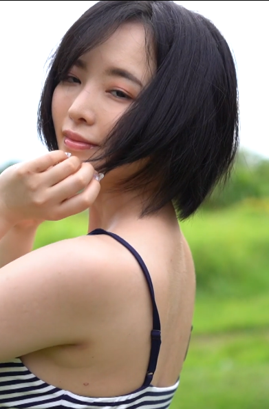 No21.日本美女原版无码无水印大尺度写真1080P 1V 3G