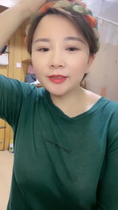 抖音博主 大奶人妻【你家麦子】下海直播遭曝光 3V 1小时 4.17G