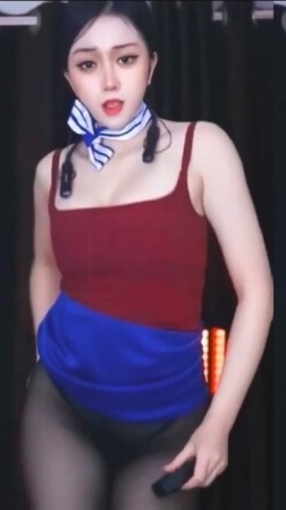 CC【星莱铛铛】定制 全果热舞 1V 15分钟 582MB