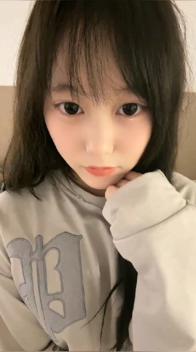 抖音6W粉丝极品萝莉【kouk】榜一大哥的福利 超粉反差 1V 10分钟 926MB