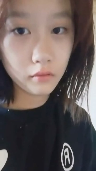 听指挥的露脸反差学妹【李嘉琪】金主重金定制 7V 44分钟 577MB