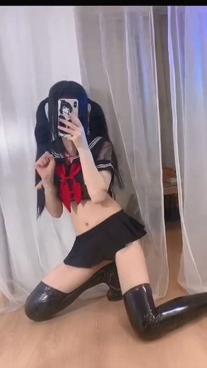 【青春无敌】推特人气嫩妹 抖音风女菩萨【tongtong_22】裸舞自#慰 去重大合集 198v8小时 w0292