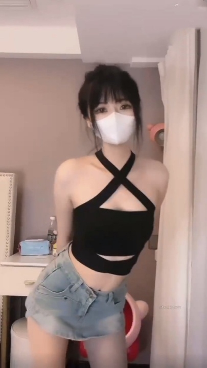 【推特 AT鲨】性感女神 尺度写真 胶带贴逼 勒B微露 很性感 8v6分 x152