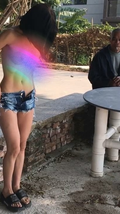 2025新品天花板露出狂人大胆御姐【cikaimoon】付费，闹市区公园，大白天各种人前露出，屌炸天28V 18.7G