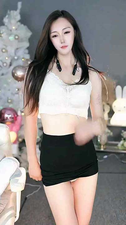 网易CC 佐佐 付费高级群定制1V【8分316M】