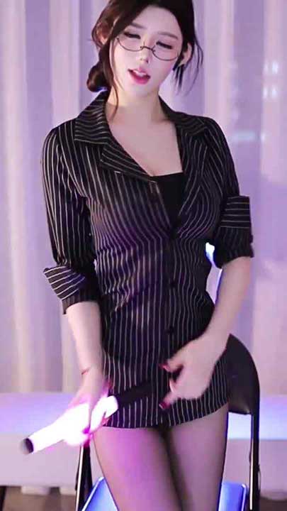 虎牙 若琳琳 极品身材性感骚舞17V【3.9G】