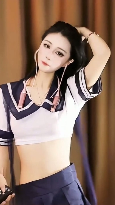 网易CC【啵啵老师】果舞 2V 11分钟 444M