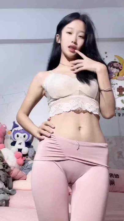 快手 敏媚儿 骆驼趾顶B电臀动感骚舞21V【872M】