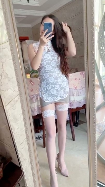 快手19万粉网红【温柔小姨】果舞紫薇 19V 53分钟 1.39G