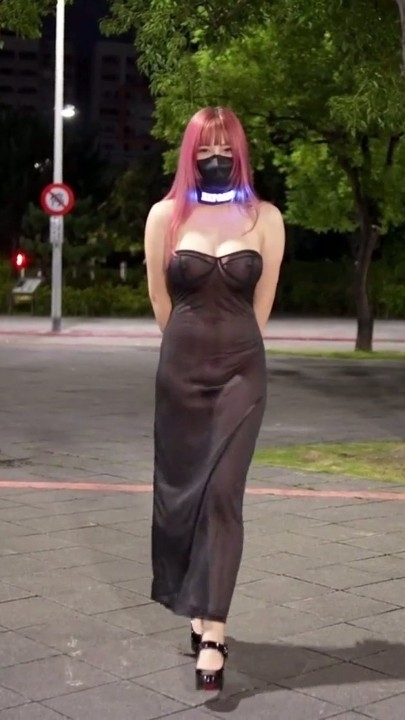 福利姬【小小Q】街道极限露出 20分钟 1.38G