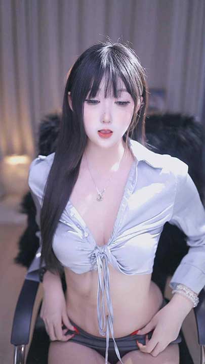 漂漂 霹雳小狗神 情趣露内大尺度骚舞1V【585M】