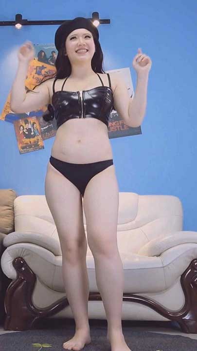 随意吧 美玉 美玉玉妈 肉感少妇骚舞7V【2.52G】