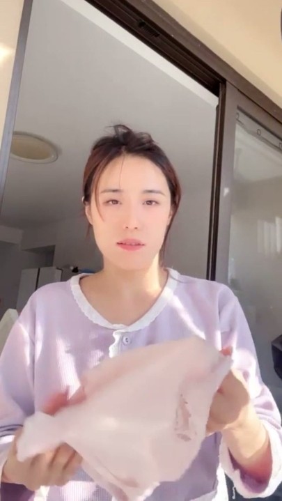 黄播界一匹黑马【代也加】户外勾搭~外卖员~滴滴司机~吃鸡口爆 3V 5小时 6.98G