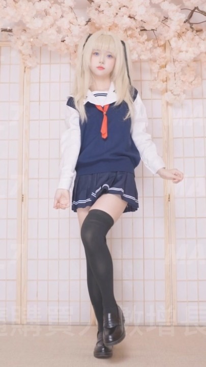 极品反差美少女【埋导演】罕露脸，COSER英梨梨激情热舞（原版无第三方水印） 3V 19分30秒 3.09G