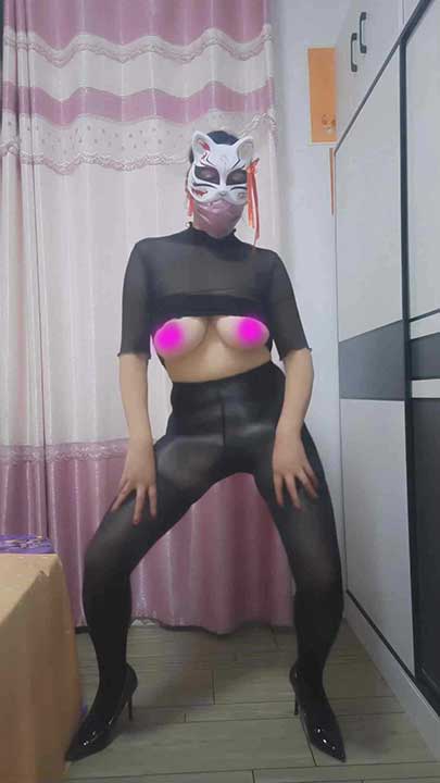 快手 hope 反差大奶熟女裸舞自慰抖奶11V【1.49G】