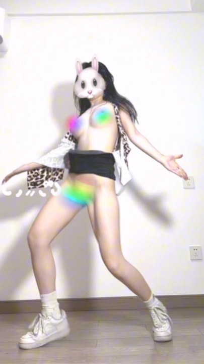 推特西西团队 蚊子 VIP年前新上专业动感4K裸舞 顶B摇10v6分X742