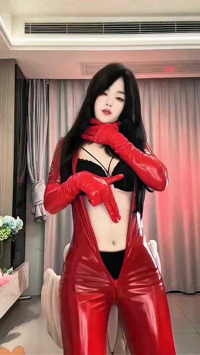 快手 百变小丸子 皮革女王范顶胯漏内热舞7V【0.8G】