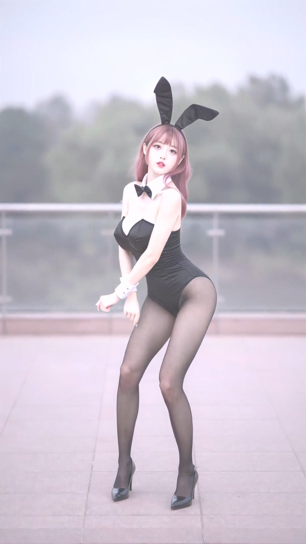 12072038173
