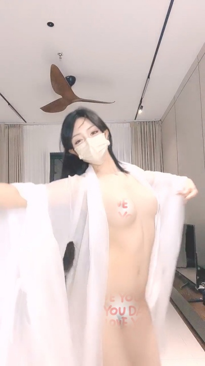 超欲仙女姐姐 鹅美美 诱惑裸舞直播精剪 动感与妩媚并存 10V33分W1725