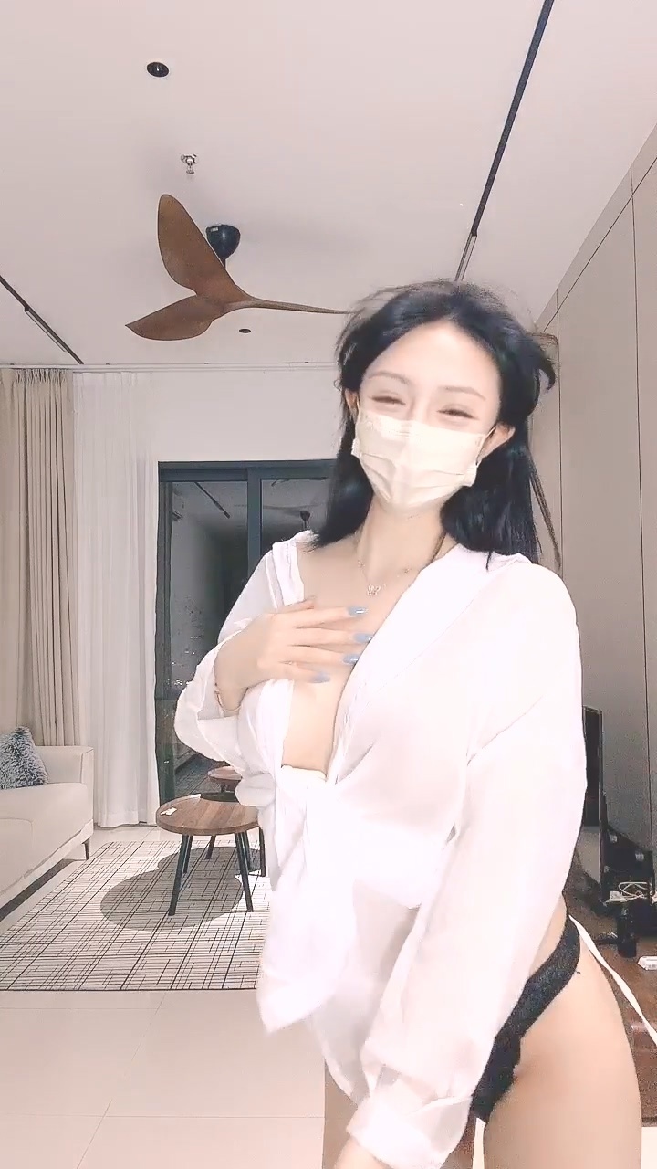 17105700472