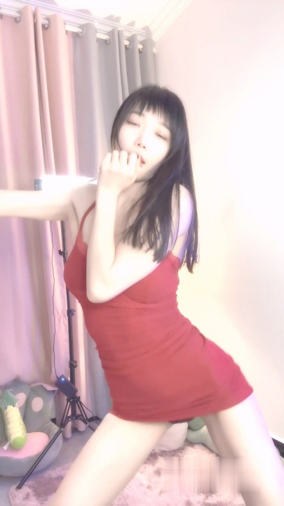 ⚫️最新虎牙泄密！模特身材小仙女【书香繁星】舞蹈秀B定制首发，脸鲍同框，搔首弄姿 1V23分X778