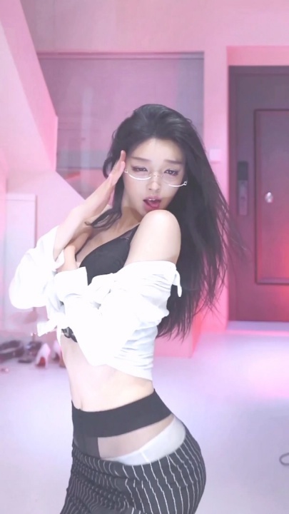 ‼️抖音斗鱼 徐珺大哥 会员舞蹈诱惑 24V43分W1802