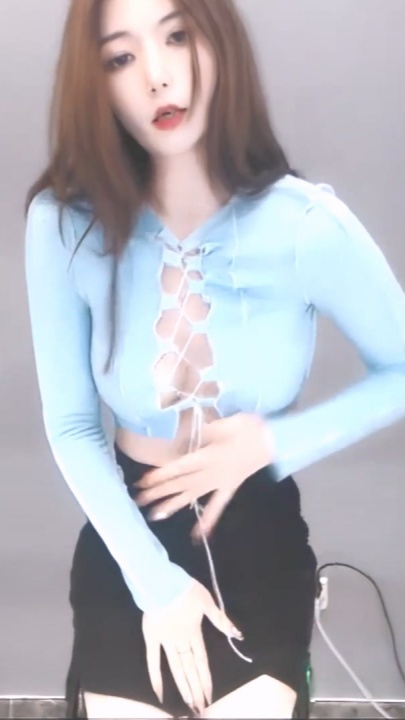 ‼️斗鱼 小贝蒂 性感群舞 15V49分W1812