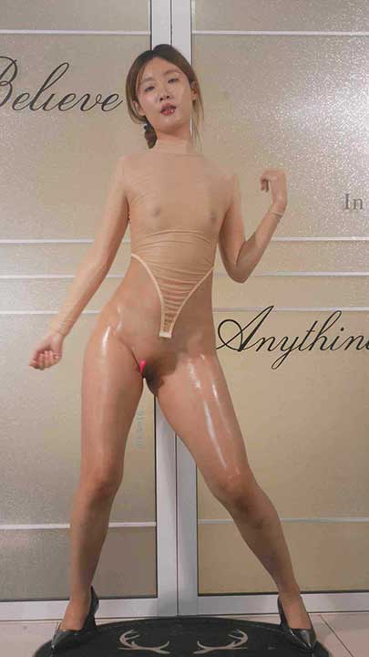 4K 随意吧 yz 45 重磅定制流出完整版22V【9.81G】