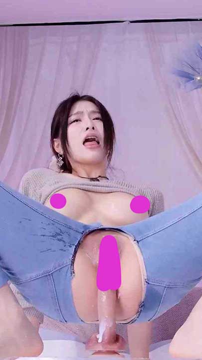 ST站 KIKI kiki小野猫 4月超级喷水抽插大秀2V【3.5G】