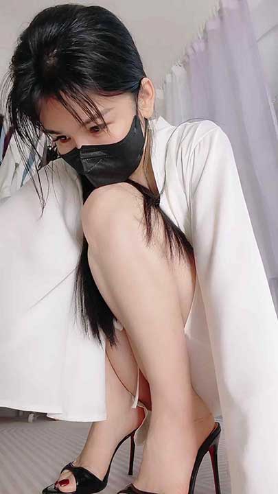 直播 舞魅小娘 熟女舞姬大奶长腿丝袜高跟骚舞4V【4.71G】